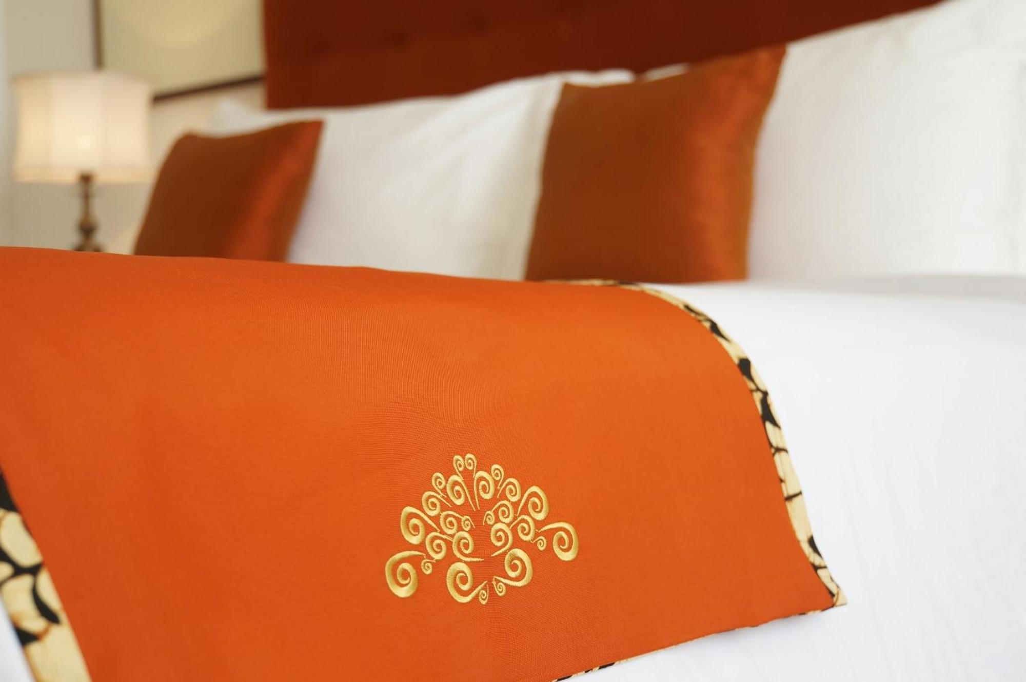 Hotel Ammi Cepu Chambre photo
