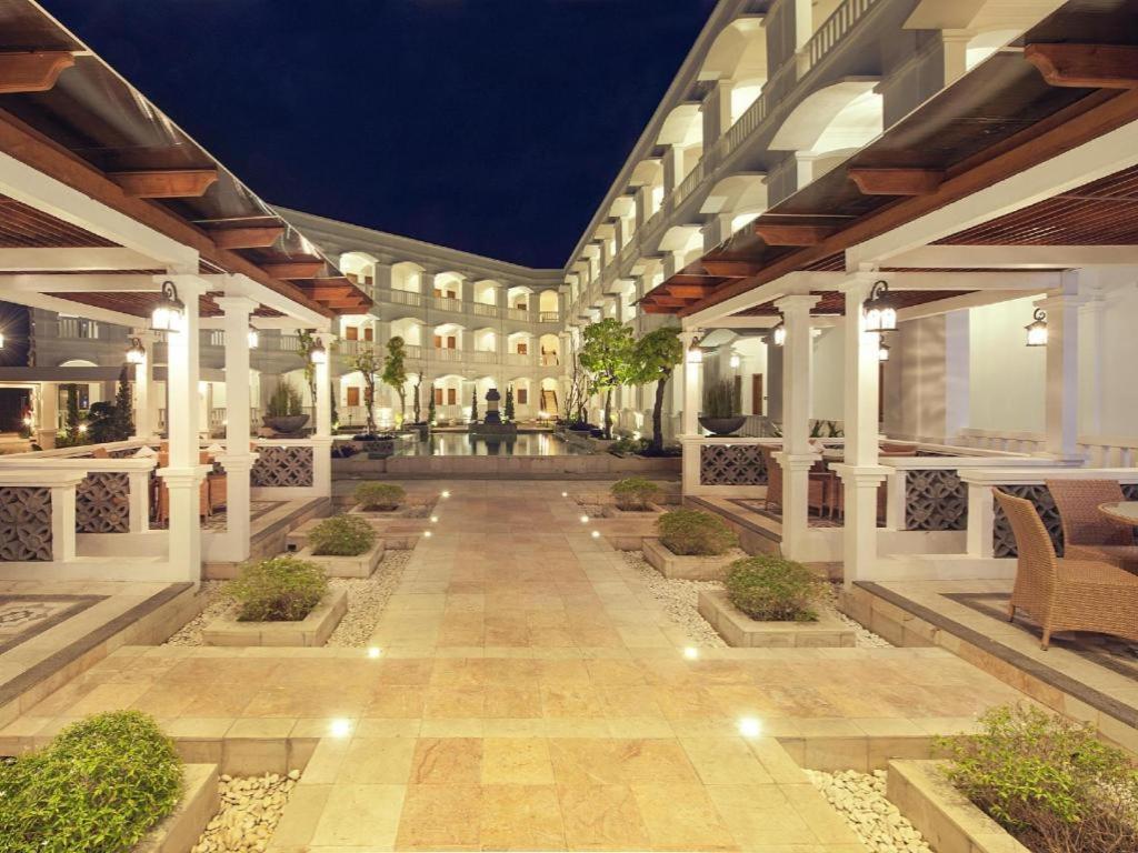 Hotel Ammi Cepu Extérieur photo