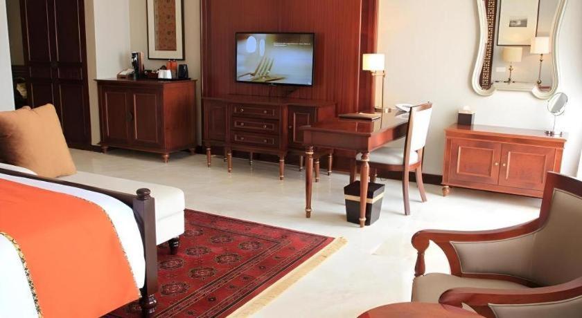 Hotel Ammi Cepu Extérieur photo
