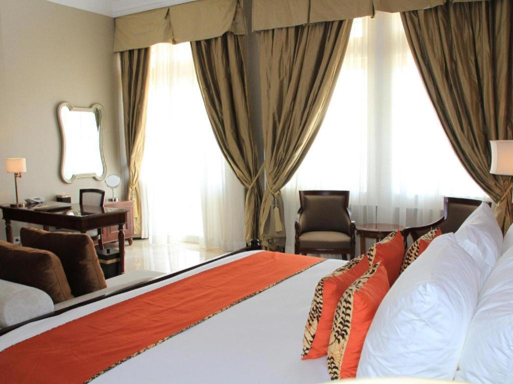 Hotel Ammi Cepu Extérieur photo
