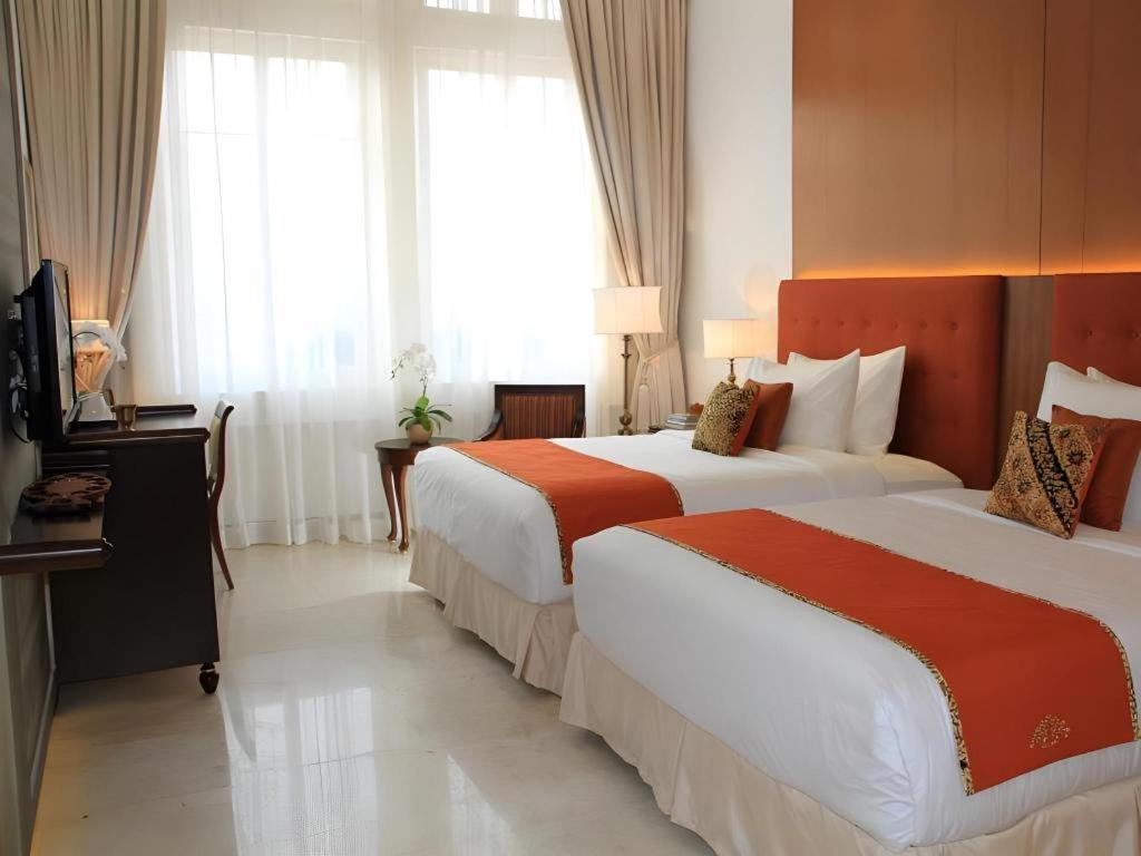 Hotel Ammi Cepu Extérieur photo